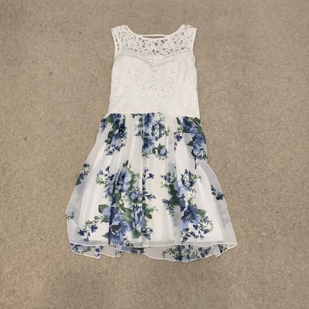 Mini dress